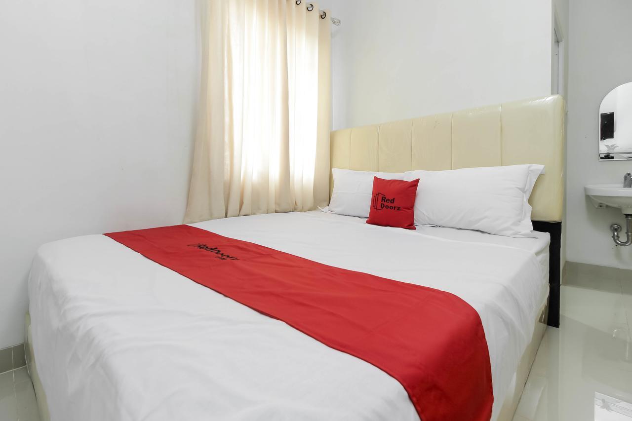 Reddoorz Near Siloam Hospital Guest house Palembang