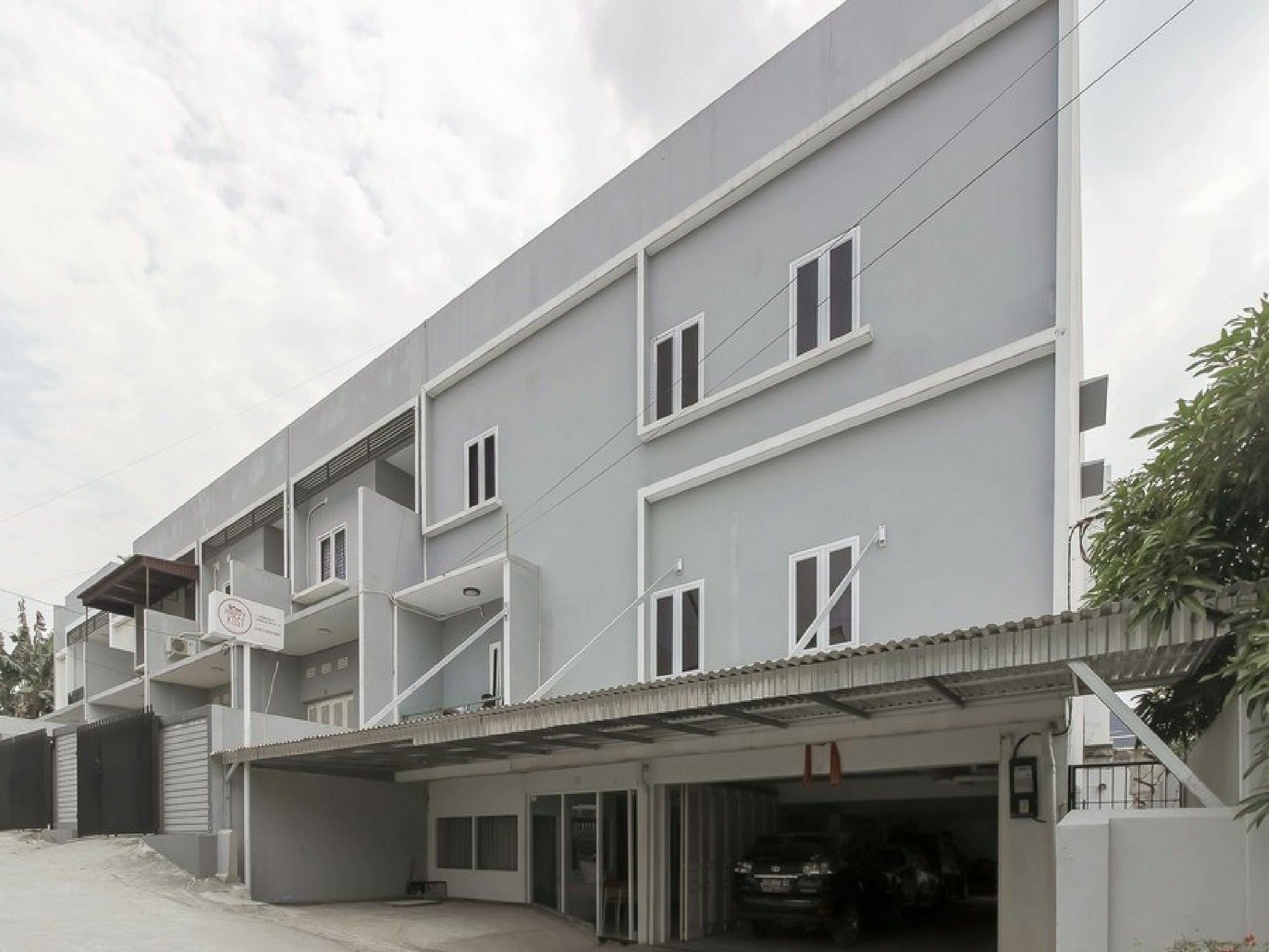 Reddoorz Near Siloam Hospital Palembang